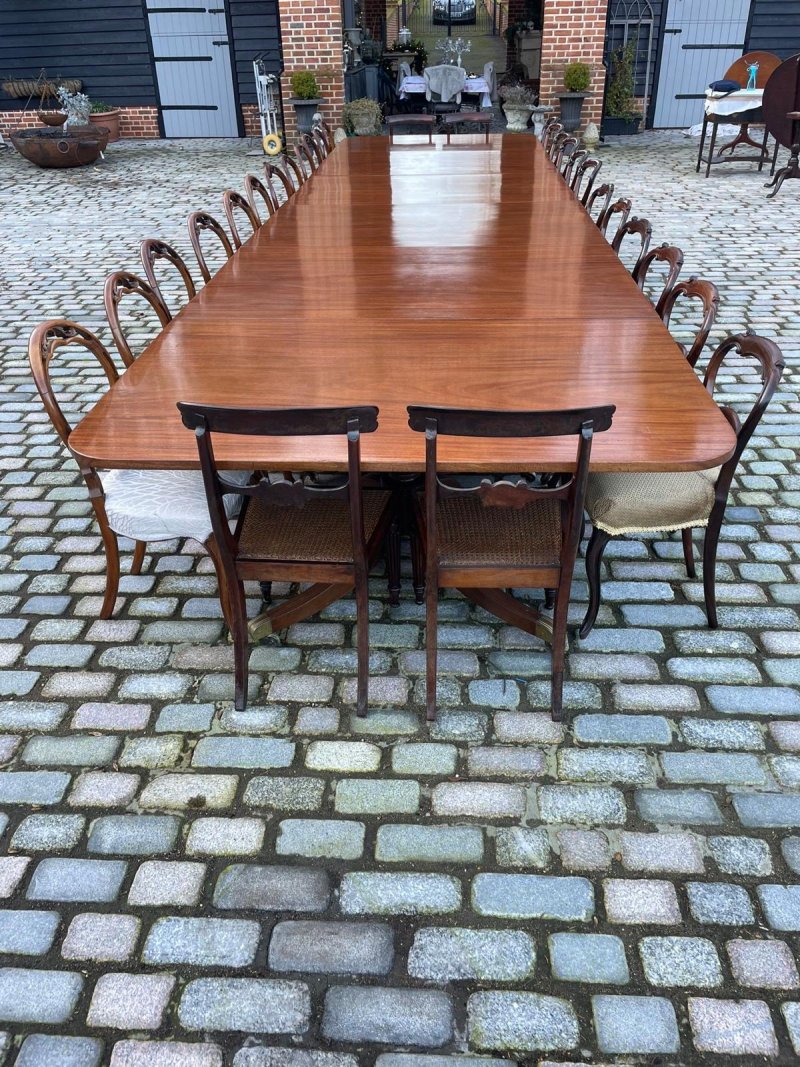 Rare 28 Seater 6 Pilar Antique George III Quality Mahogany Dining Table 72 x 161 x 609 cm - Image 15